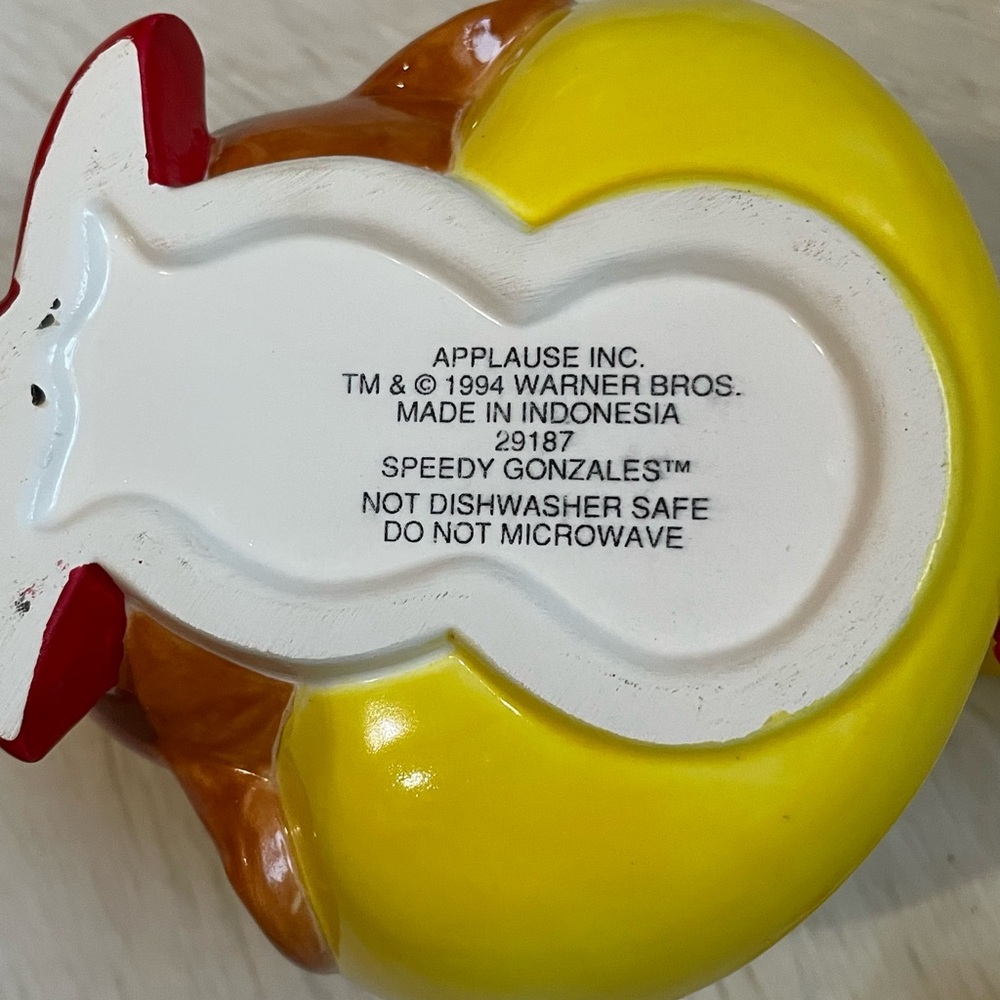Vintage 1994 Looney Tunes Warner bros Speedy Gonzales yellow mug - Picture 7 of 16